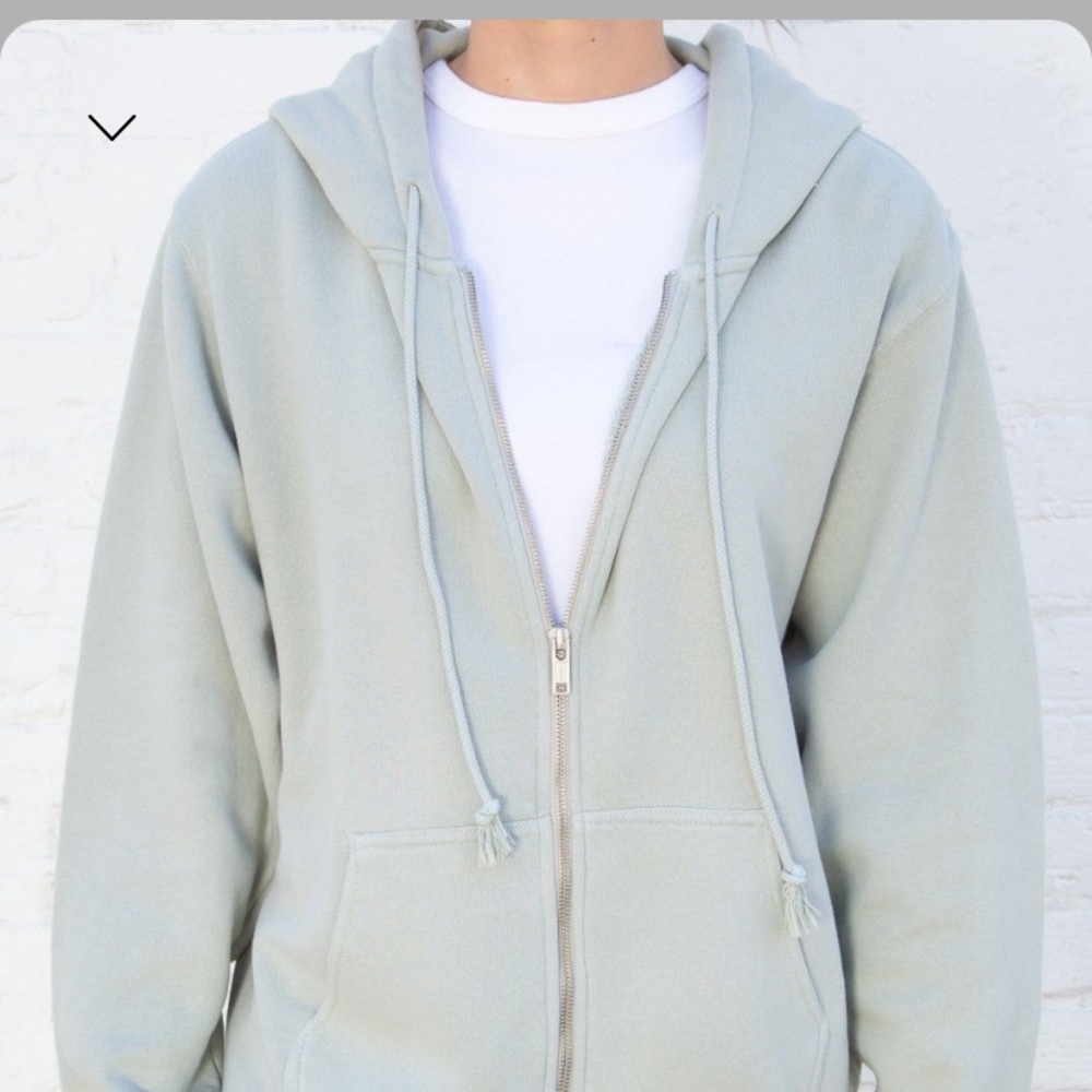 SOLD - Christy zip up hoodie (NWT)✨